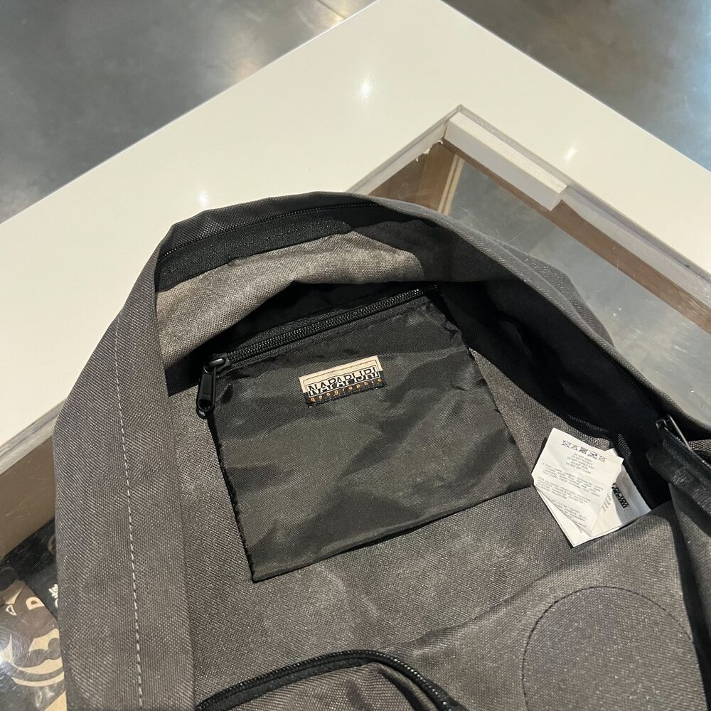 Napapijri Voyage Backpack Grey - Picture 6 of 6